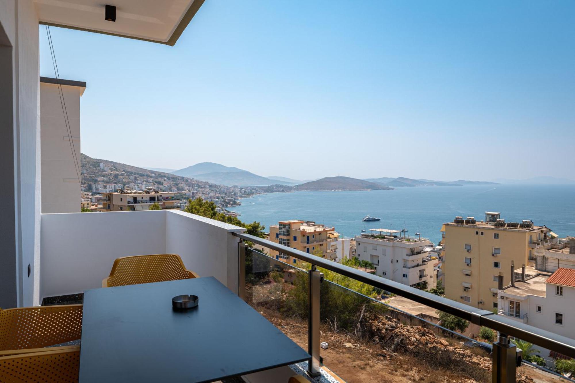 Euphoria Apartments Sarandë Exterior foto